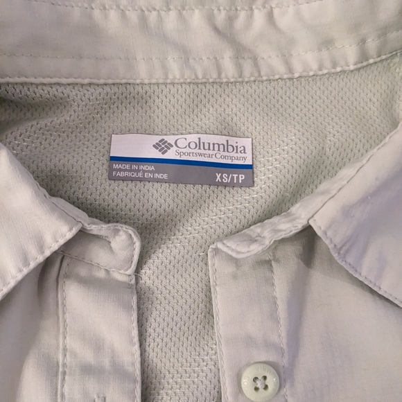 Columbia light green button up - Picture 2 of 7